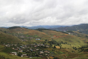 山间村落风景