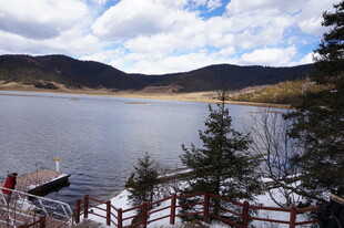 湖畔美景 宁静山水风光