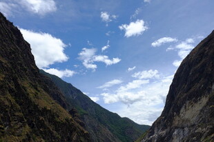 壮丽峡谷风光