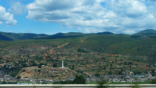 山间城镇风景