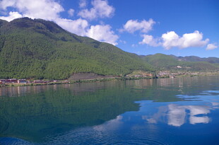 宁静山水湖景自然风光