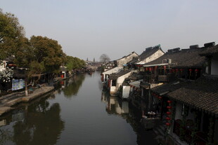 江南水乡古镇河道风景