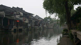 江南水乡古巷 烟雨朦胧景