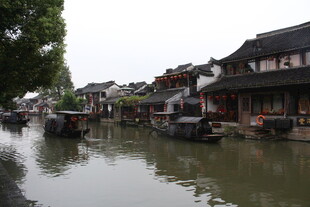 江南水乡古镇河道景观