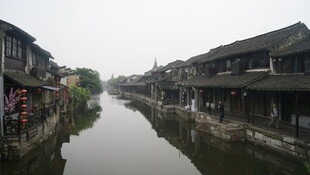 江南水乡古巷河道风景