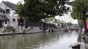 江南水乡古巷河畔美景