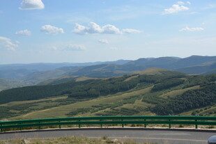 山间公路美景