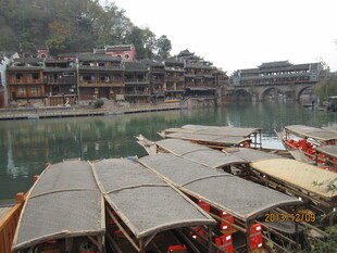 湘西水乡码头船只风景