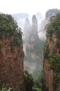 张家界奇峰云雾美景