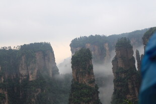 张家界奇峰云雾景观