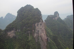 壮美奇峰景观