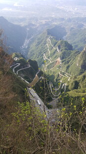 山间壮美风景