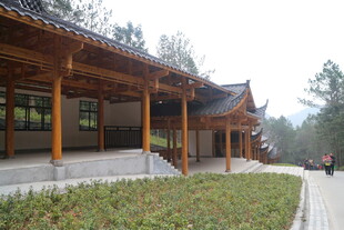 中式传统木质建筑景观
