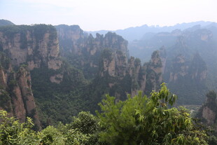壮丽奇峰景观