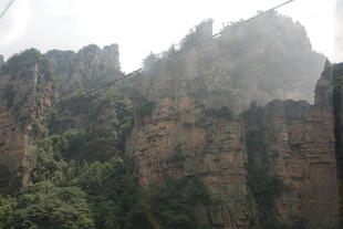 壮丽奇峰景观