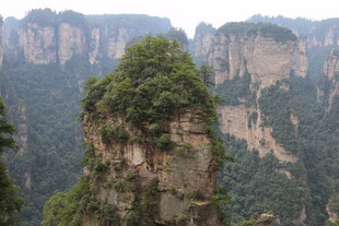 张家界奇峰独秀
