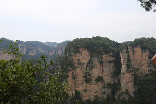 壮丽奇峰景色
