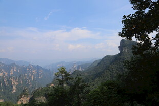 壮美山峦风景