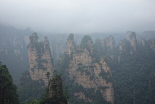 张家界奇峰云雾景观