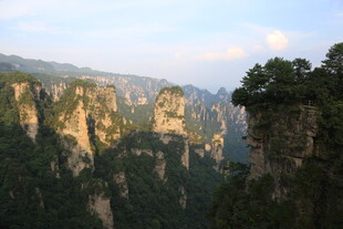 壮丽张家界奇峰景观