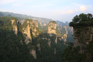 壮丽张家界奇峰景观
