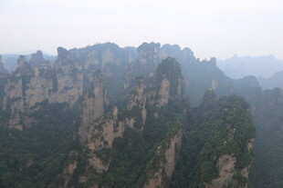 张家界奇峰壮丽景观