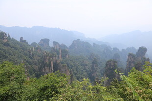 山林奇峰景观