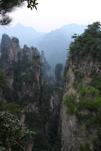 壮丽奇峰景观