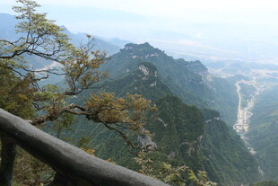俯瞰壮丽山景