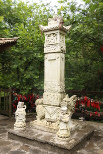古石柱景观 雕刻精美