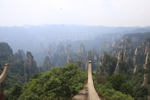 张家界奇峰林立壮美景观