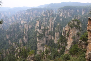 张家界奇峰林立壮丽景观