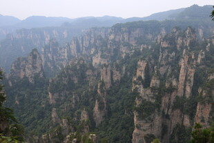 张家界奇峰林立壮丽景观