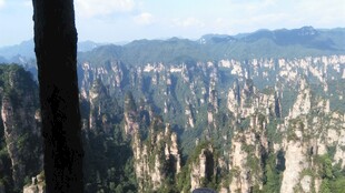 张家界奇峰林立壮丽景观