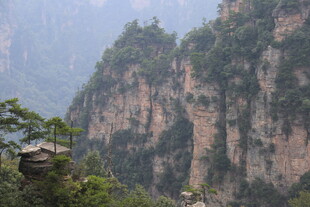 壮丽奇峰景观