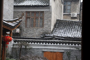 中式古宅雪景