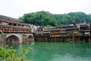 湘西凤凰古城河畔美景