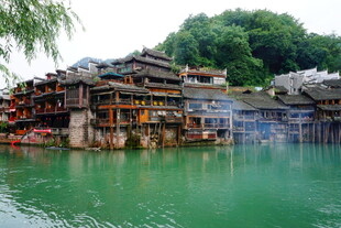 湘西凤凰古城临水美景