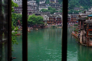 湘西河畔古村落美景