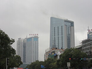 城市高楼林立景象