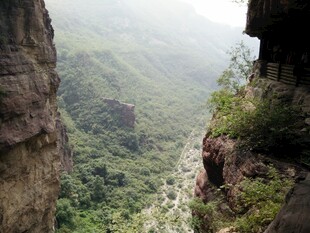 壮丽峡谷景观