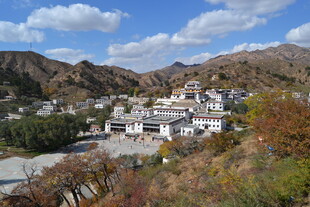 山间村落美景