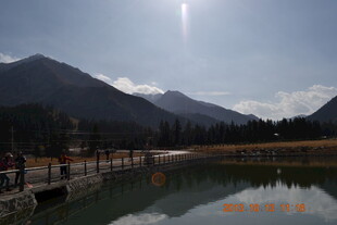 湖畔山景 自然风光秀丽