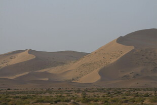 沙漠山丘景观