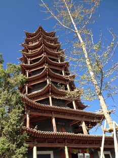 中式多层宝塔建筑景观