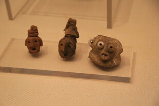 古代陶制人偶展示