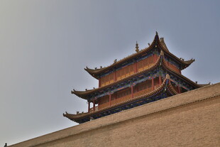 中式古建筑塔楼一角