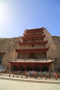 敦煌莫高窟九层楼景观