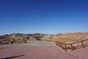 壮丽户外山地风景步道