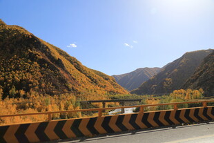 山间公路美景
